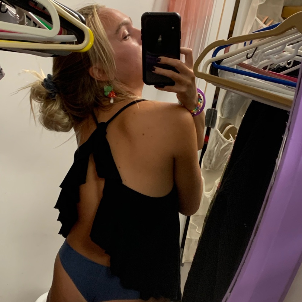 open back flowy tank (black)